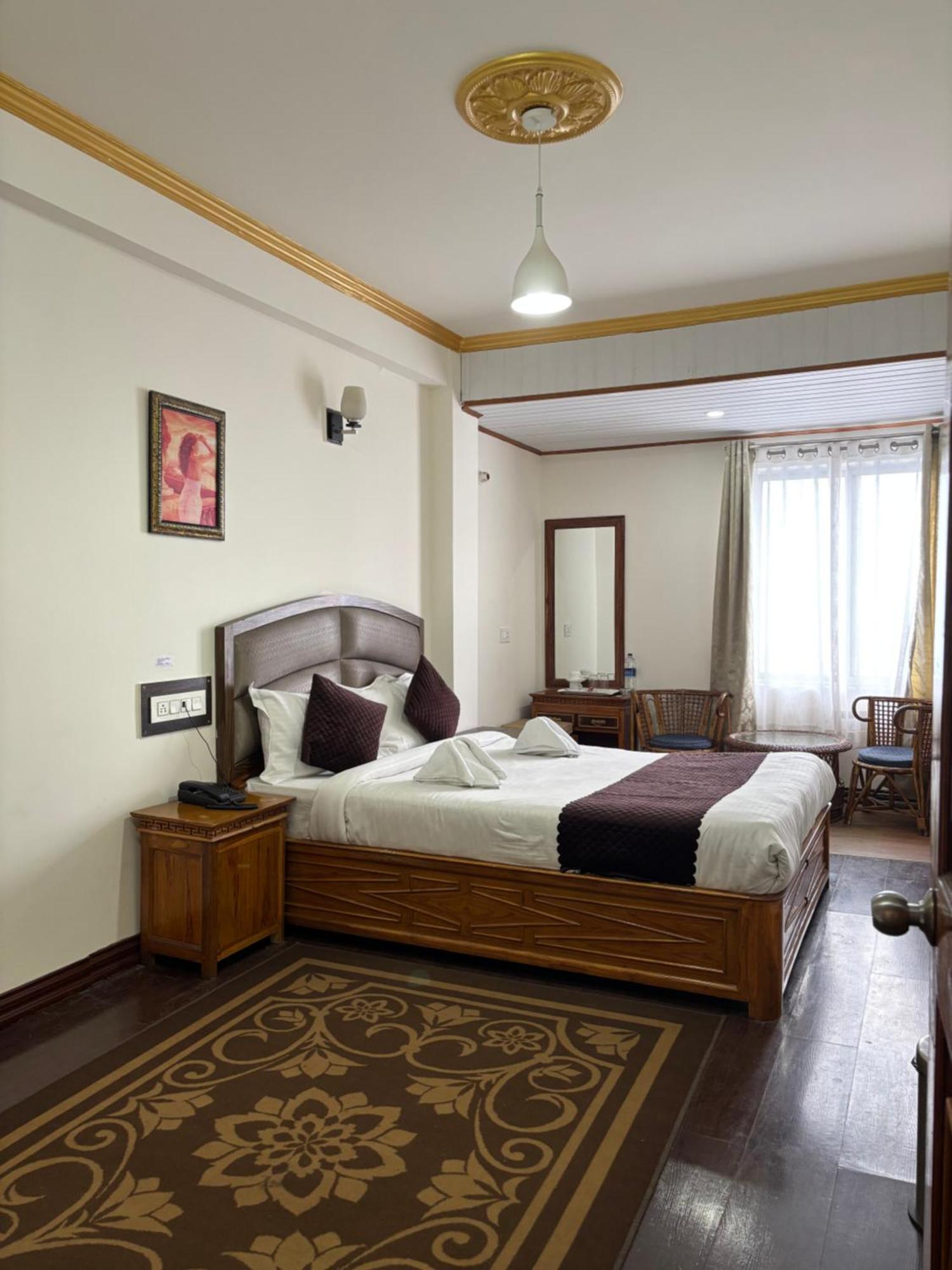 Hotel Kasturi Palace & Restaurant Darjeeling Darjeeling  Exterior foto